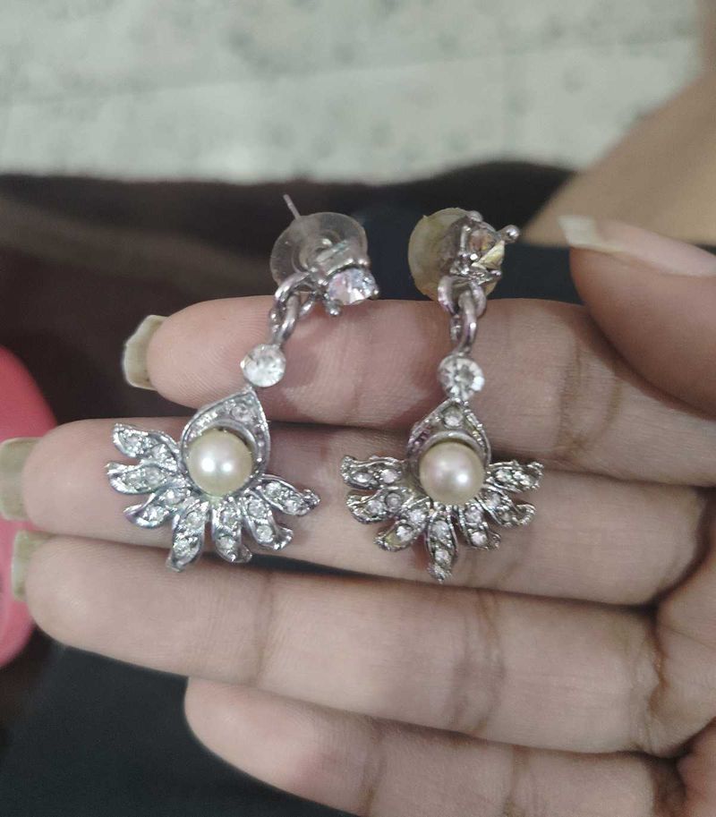 Elegant Pearl and Crystal Drop Earrings