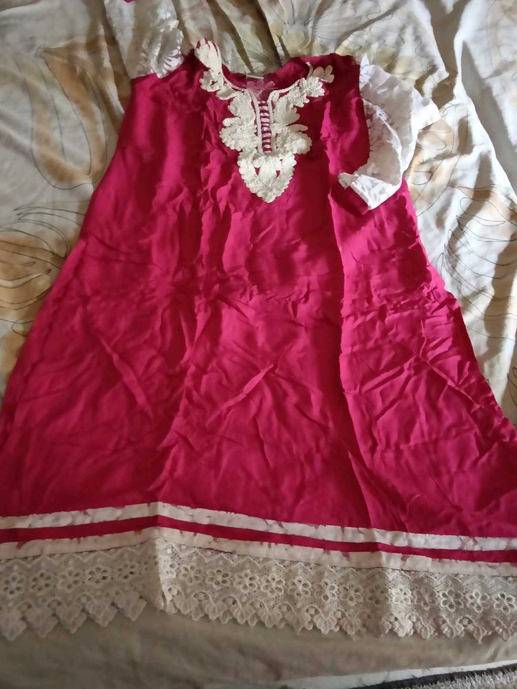 Stylish Pink Kurta with White Lace