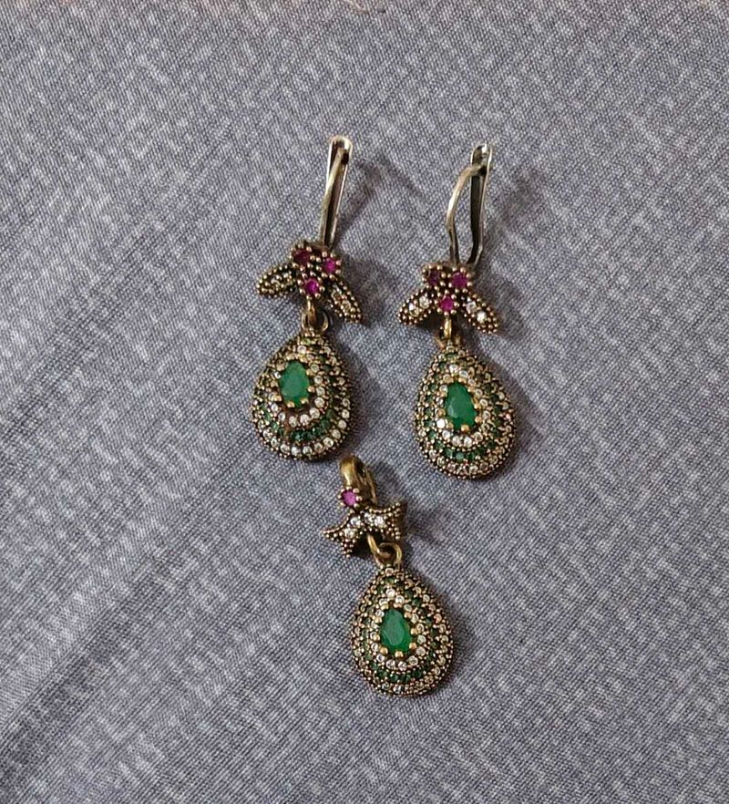 92.5 Silver Turkish Style Emerald &amp; Ruby set