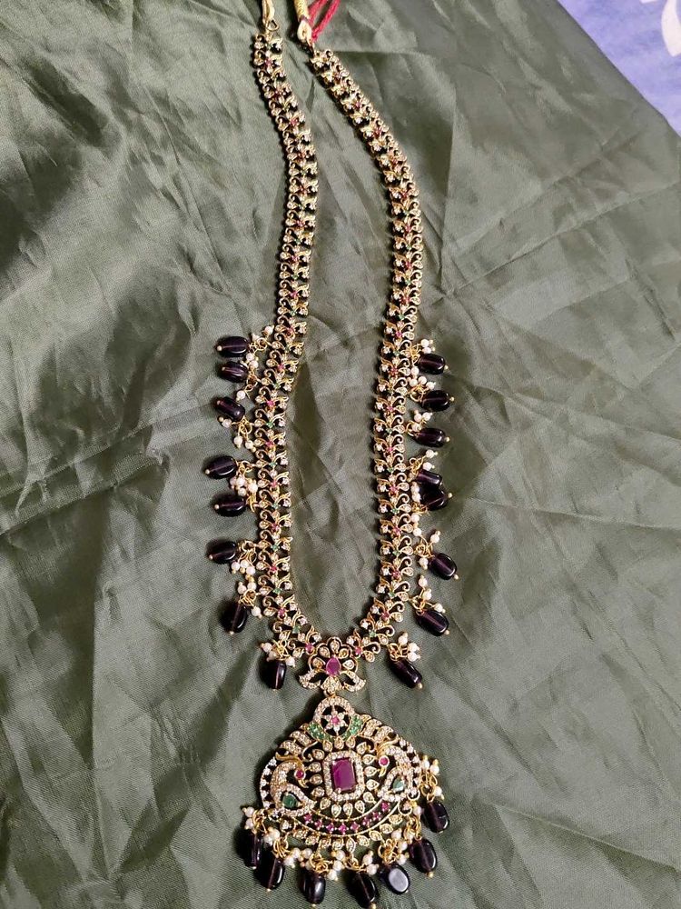 Exquisite Traditional Indian Necklace Set