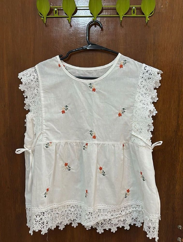 Boho White Floral Embroidered Lace Top