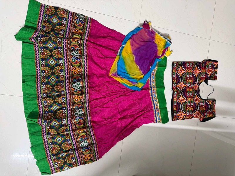 navratri pink kutchi work ghagra choli