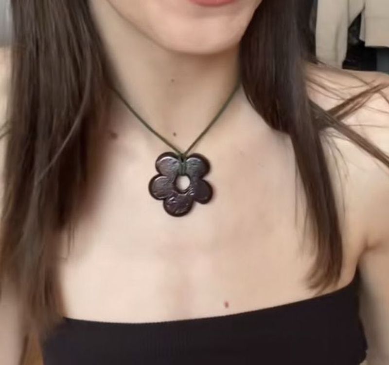 Unique Flower Pendant Necklace