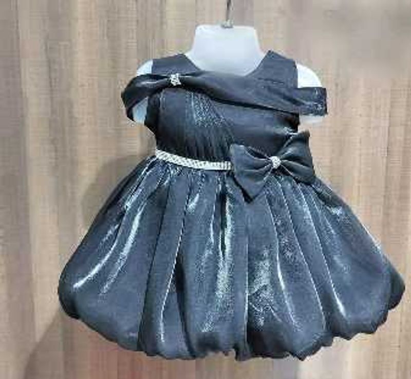 Elegant Sparkly Party Dress