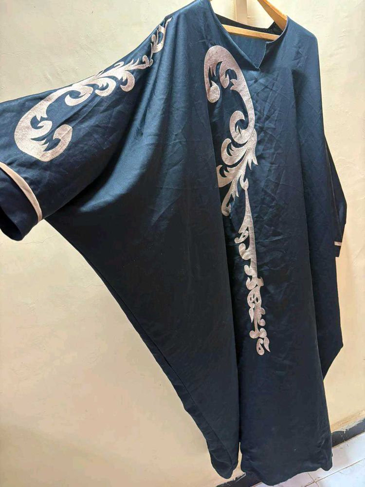 Elegant Black Abaya with Gold Embellishments