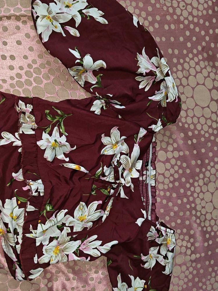 Chic Floral Print Top