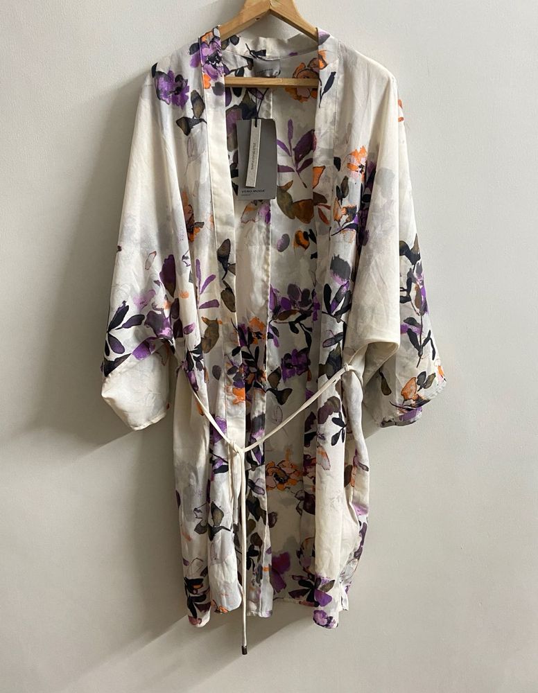 Floral shrug