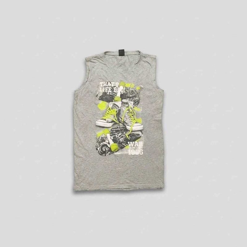 Chapter Young Graphic Sleeveless Tee / Muscle Tank