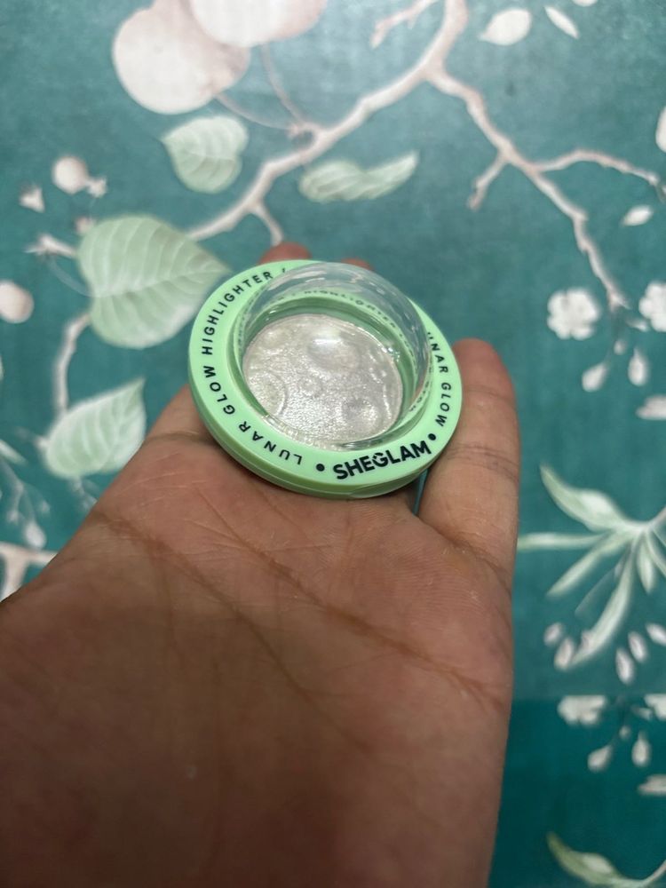 Sheglam UFO Lunar Glow Highlighter
