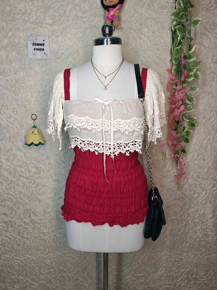 Chic Red &amp; White Smocked Top