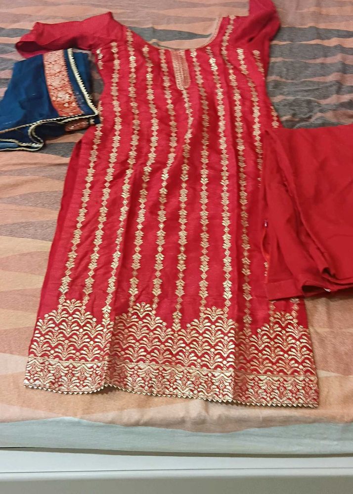 Beautiful Red &amp; Gold Kurta Set