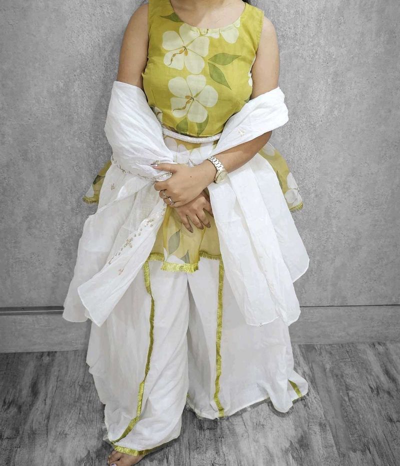 Elegant Floral Kurta Set with Dupatta