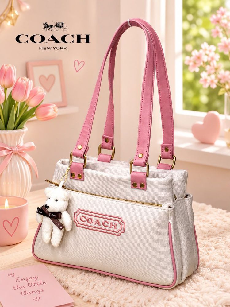 🧸 COACH Teddy Keychain Handbag 👜💖