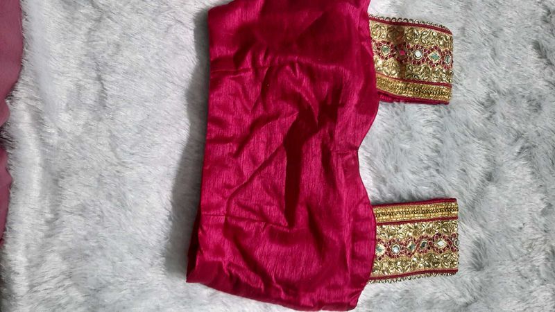 heavy Embroidered net saree with padded blouse