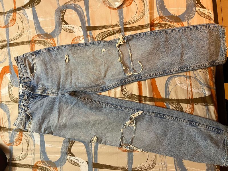 Zara ripped jeans light blue