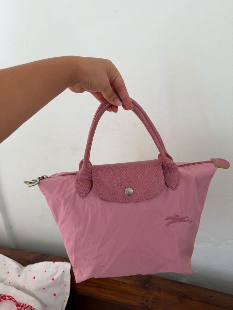 Pink Longchamp Le Pliage Bag(₹4500)