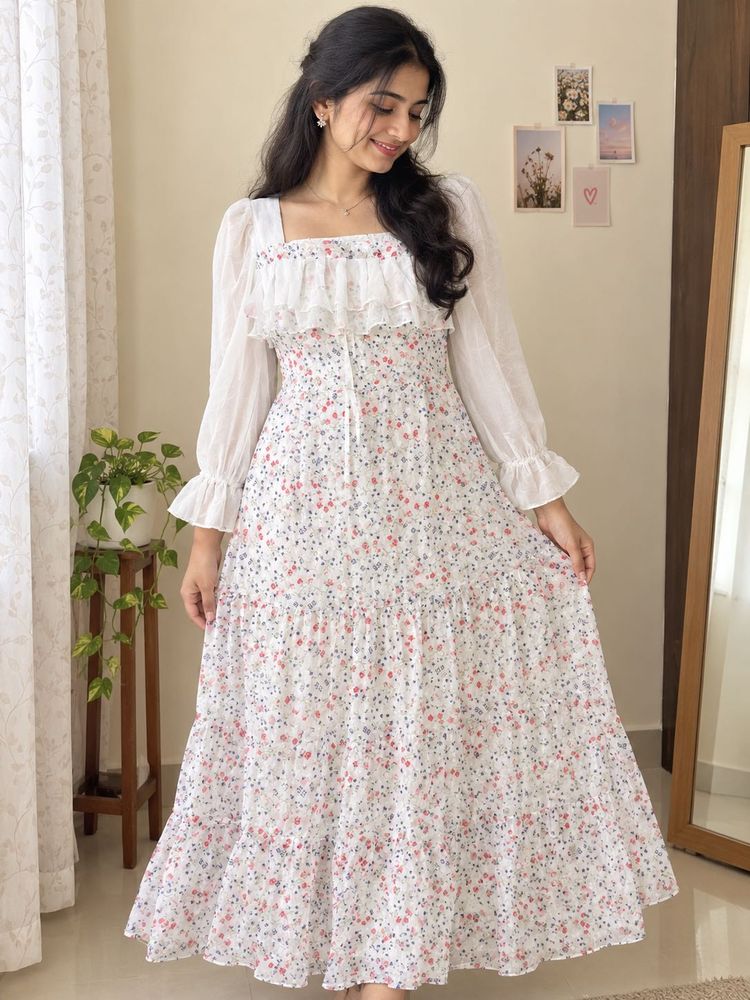 Elegant White Floral Tiered Maxi Dress – Feminine