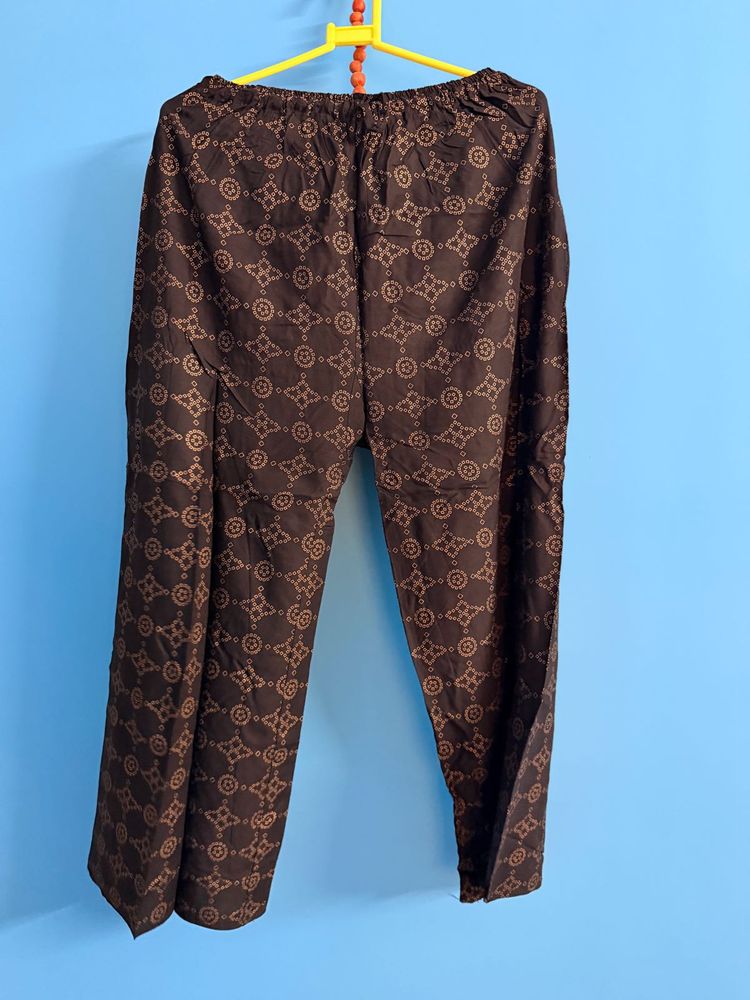 New Stylish Brown Printed Pants