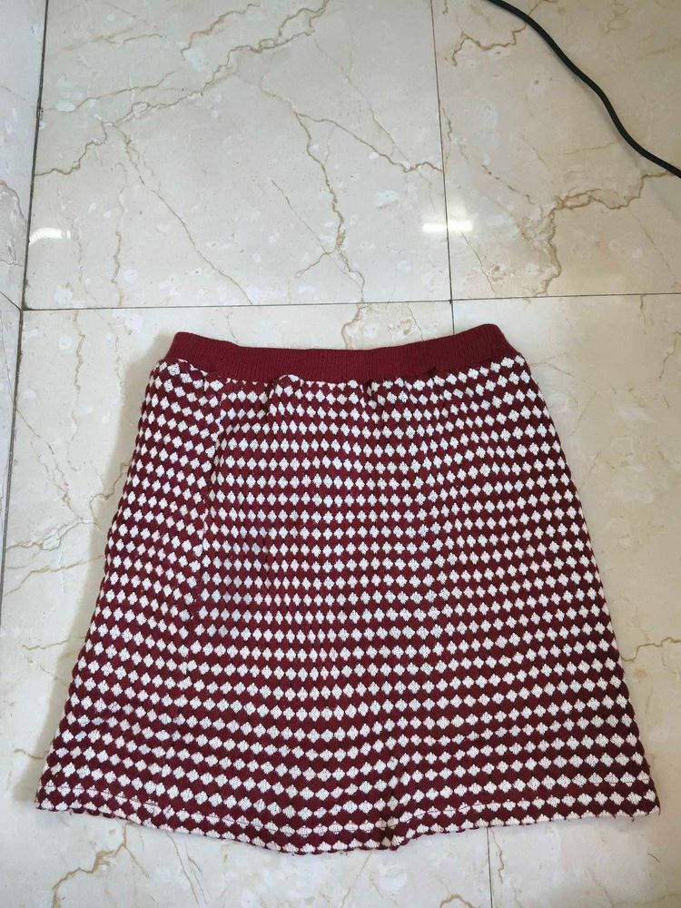 knitted red and white skirt