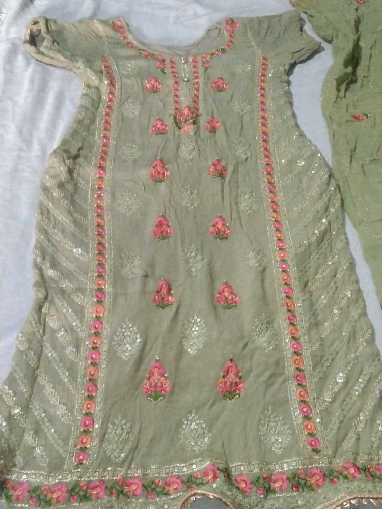 Embroidered Kurta with dupatta