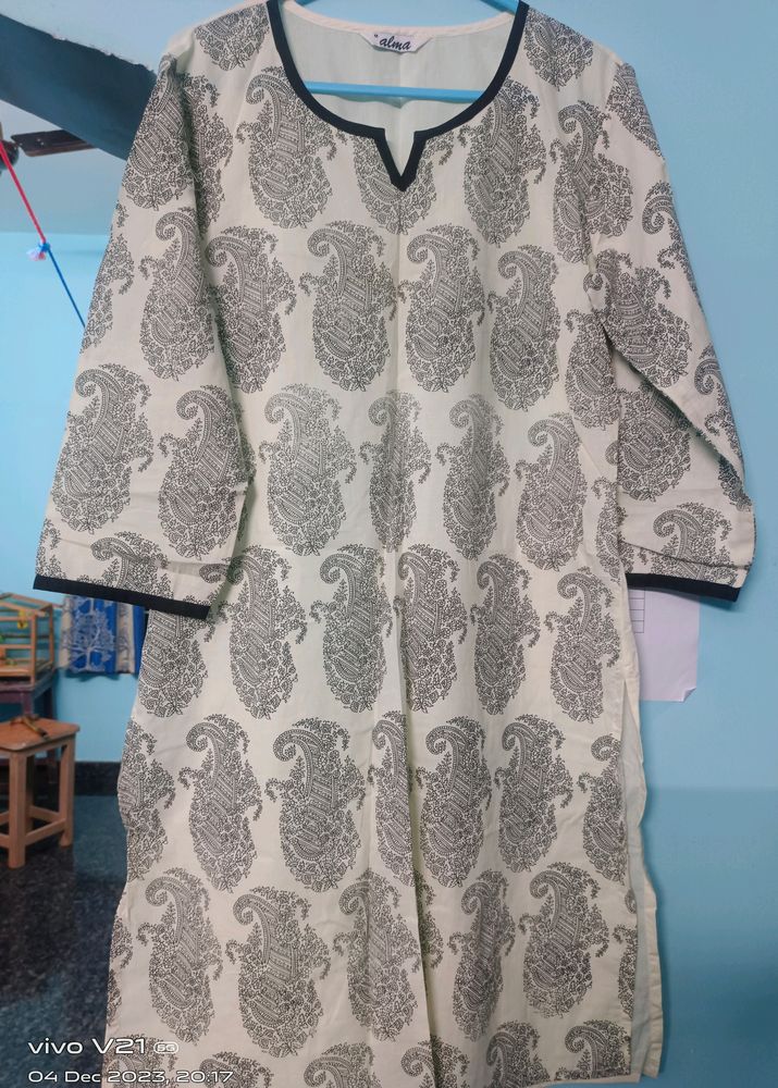 Off White Kurti