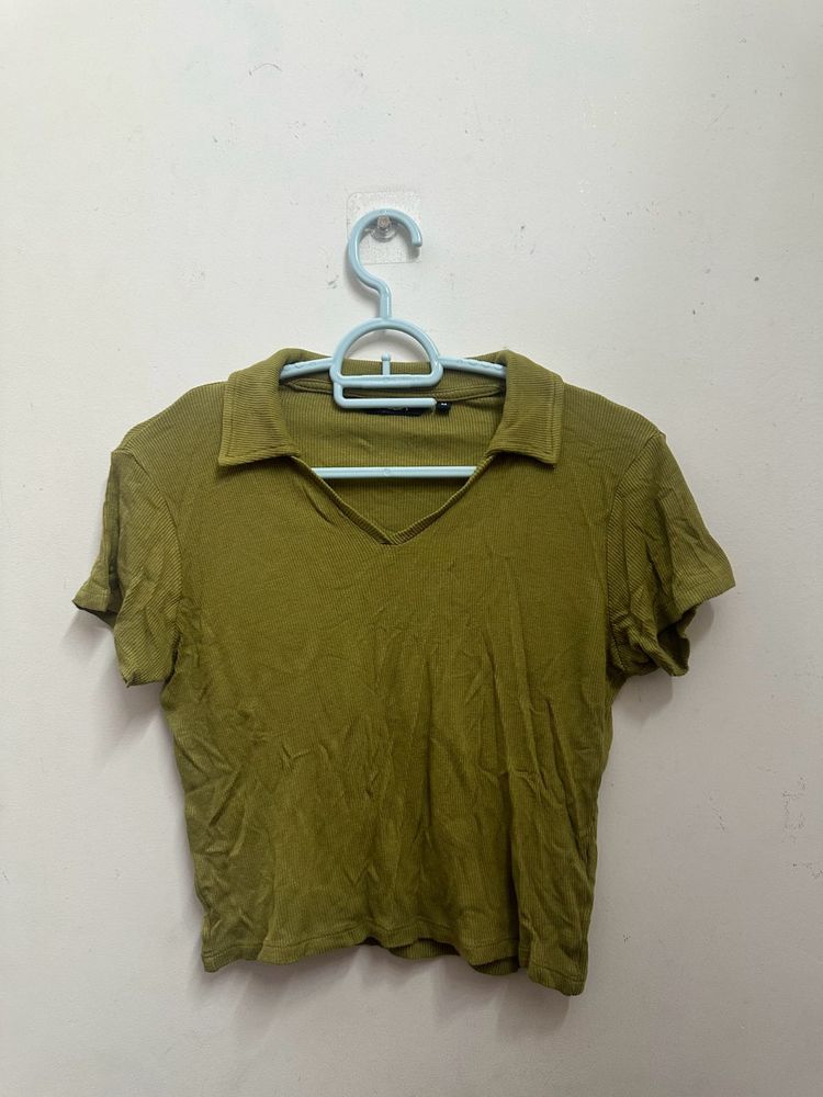 Green Ribbed Collared V-Neck Top | Size M