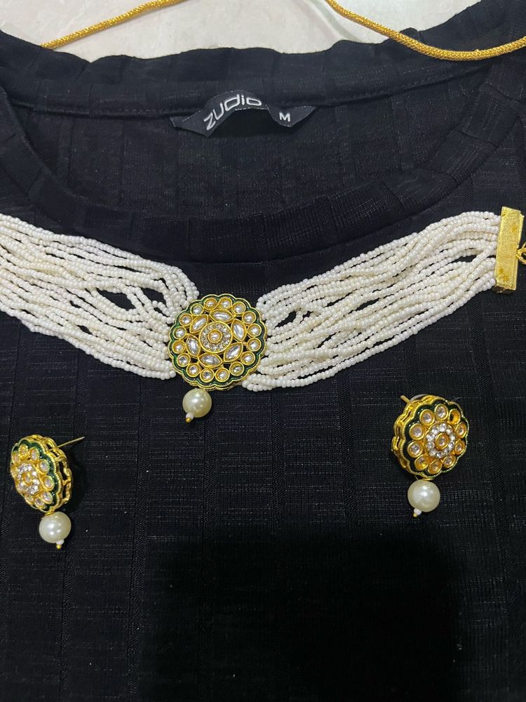Elegant Pearl &amp; Kundan Necklace choker Set