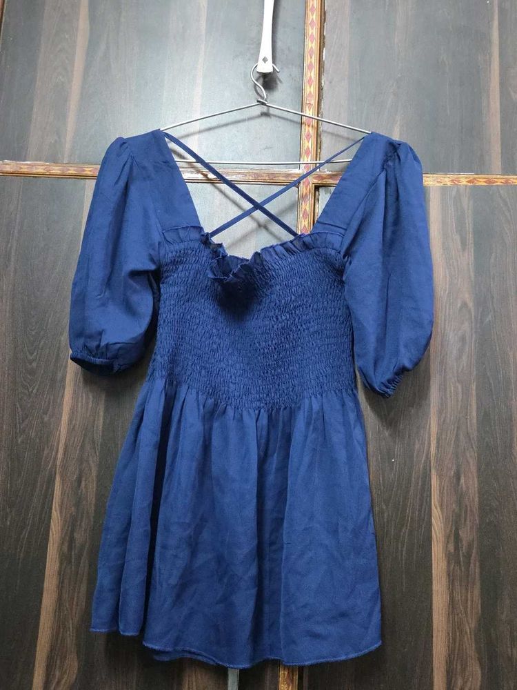 Chic Smocked Puff Sleeve Dress