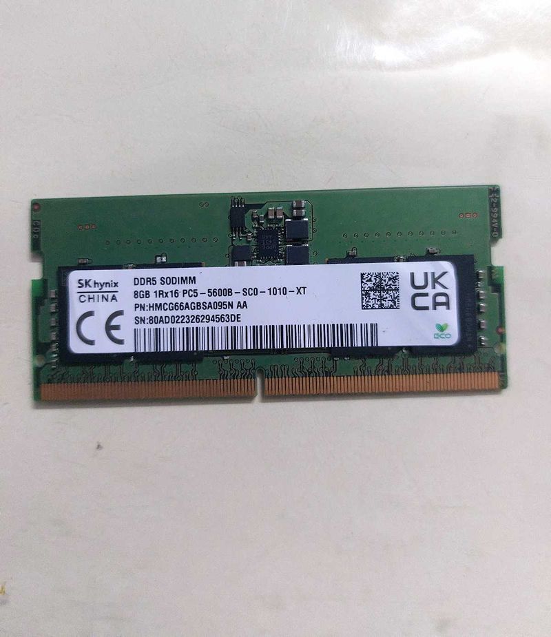 SK hynix 8GB DDR5 SODIMM RAM