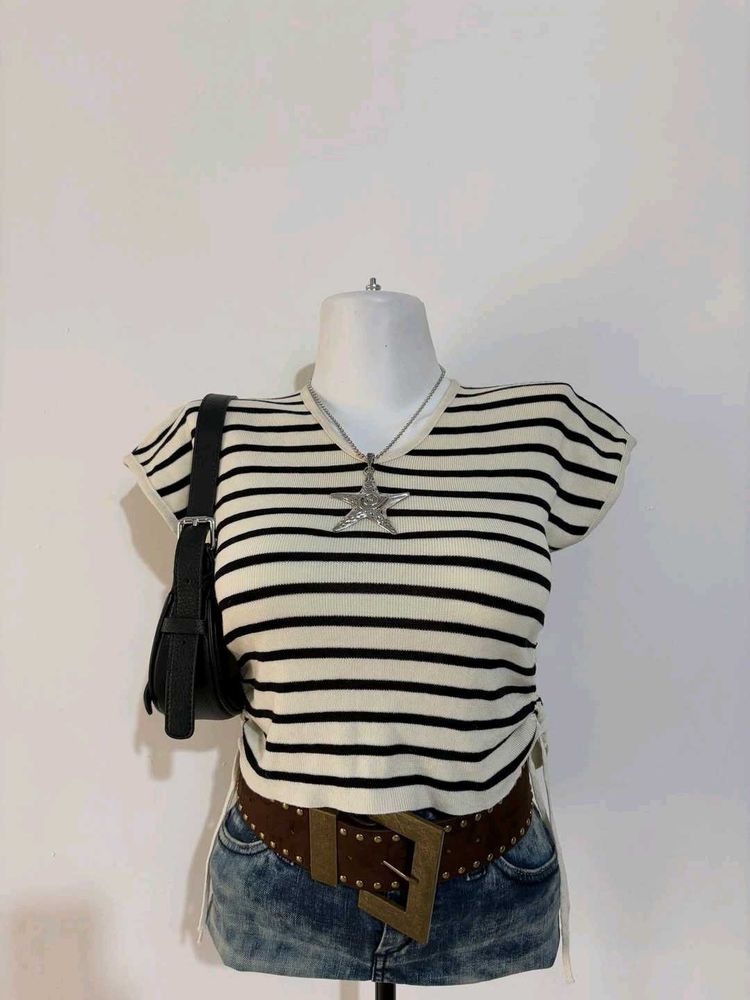 Striped Ribbed Knit Top❤️