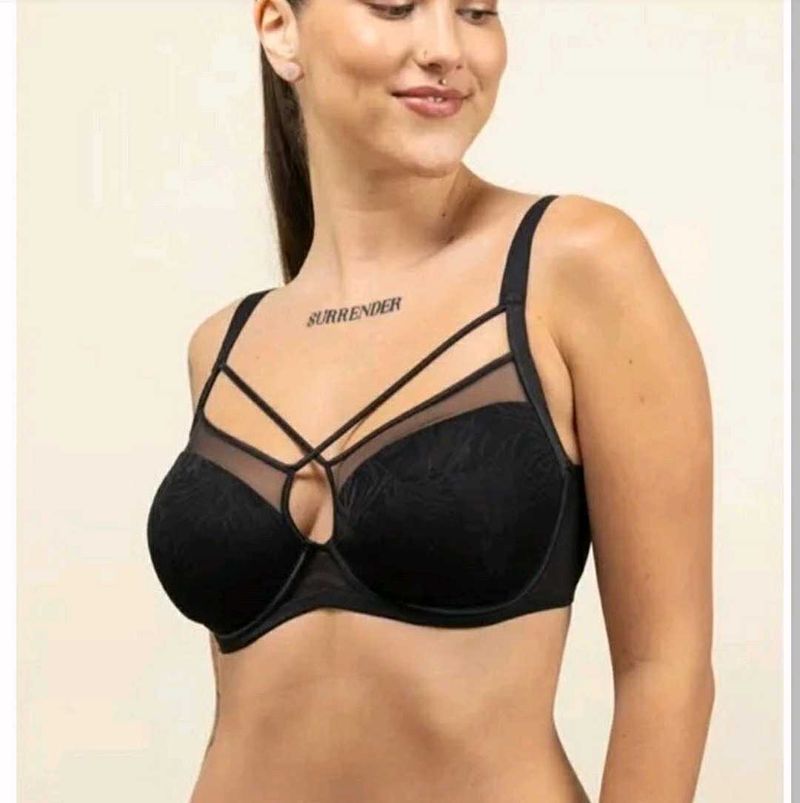 Black Lace Strappy Bra