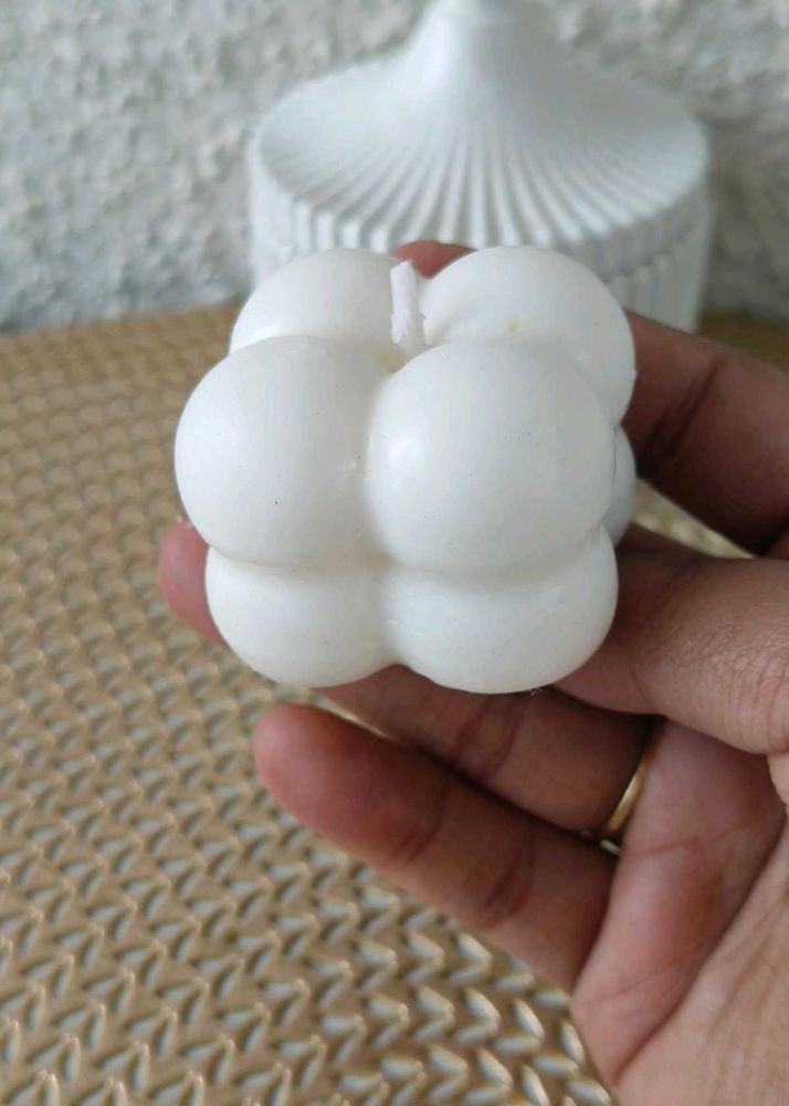 Small Bubble Candle 🤍