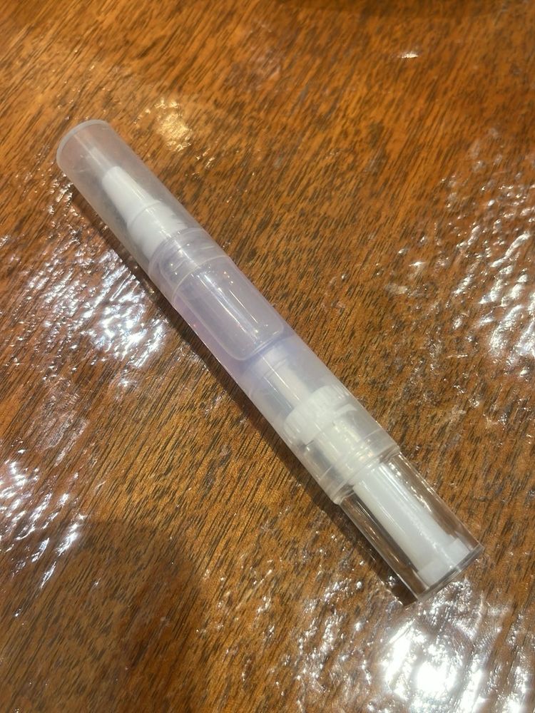 nail/cuticle oil pen