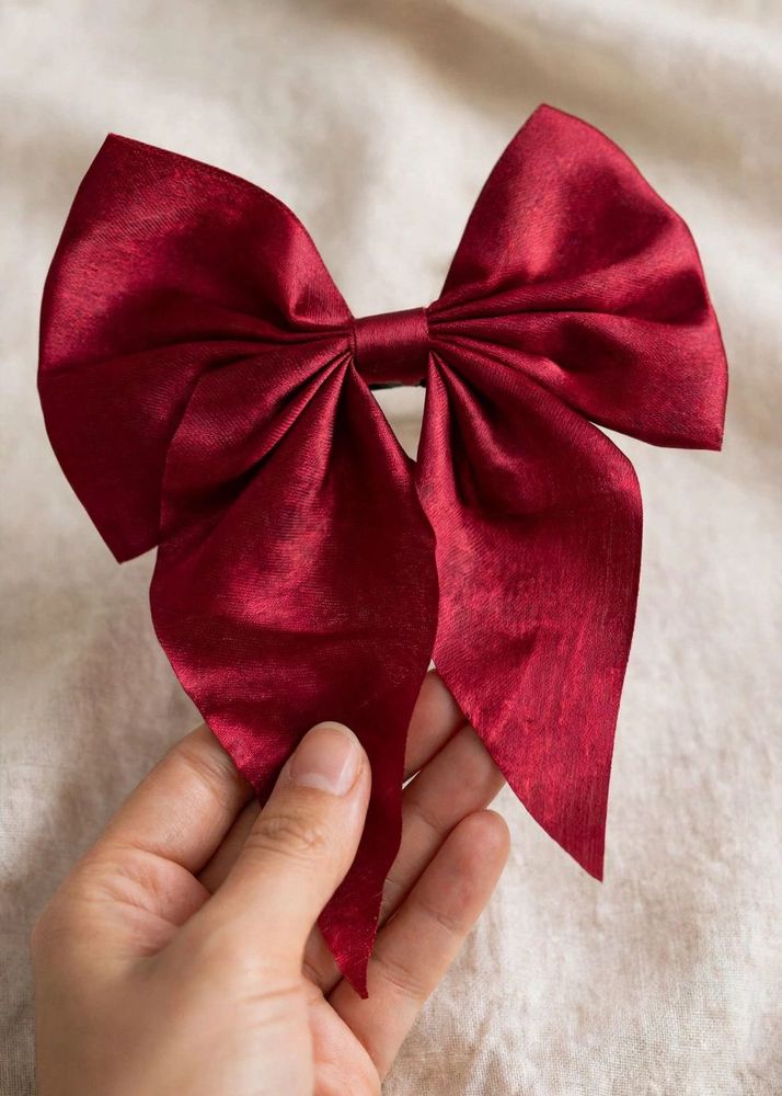 Cute Red Hair Bow  ❤️
