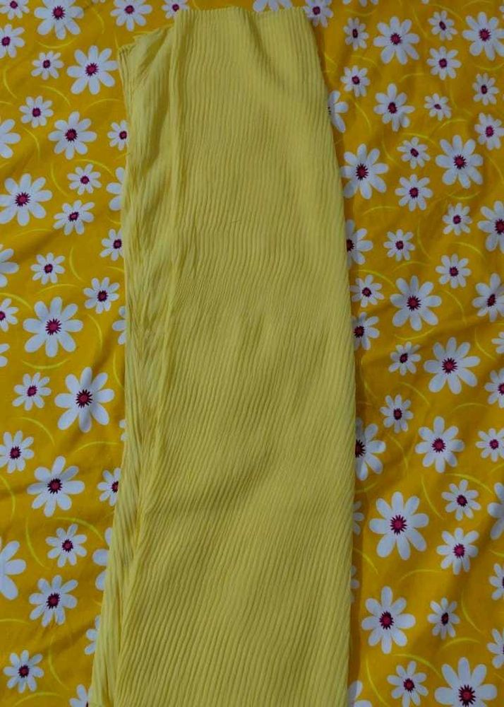 Vibrant ruffled yellow pleated dupatta