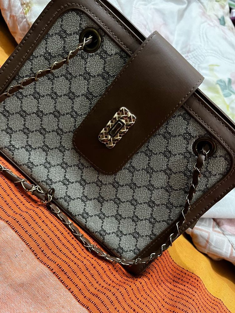 Patterned Chain Shoulder Bag