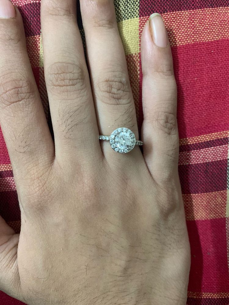 Sparkling Halo Ring