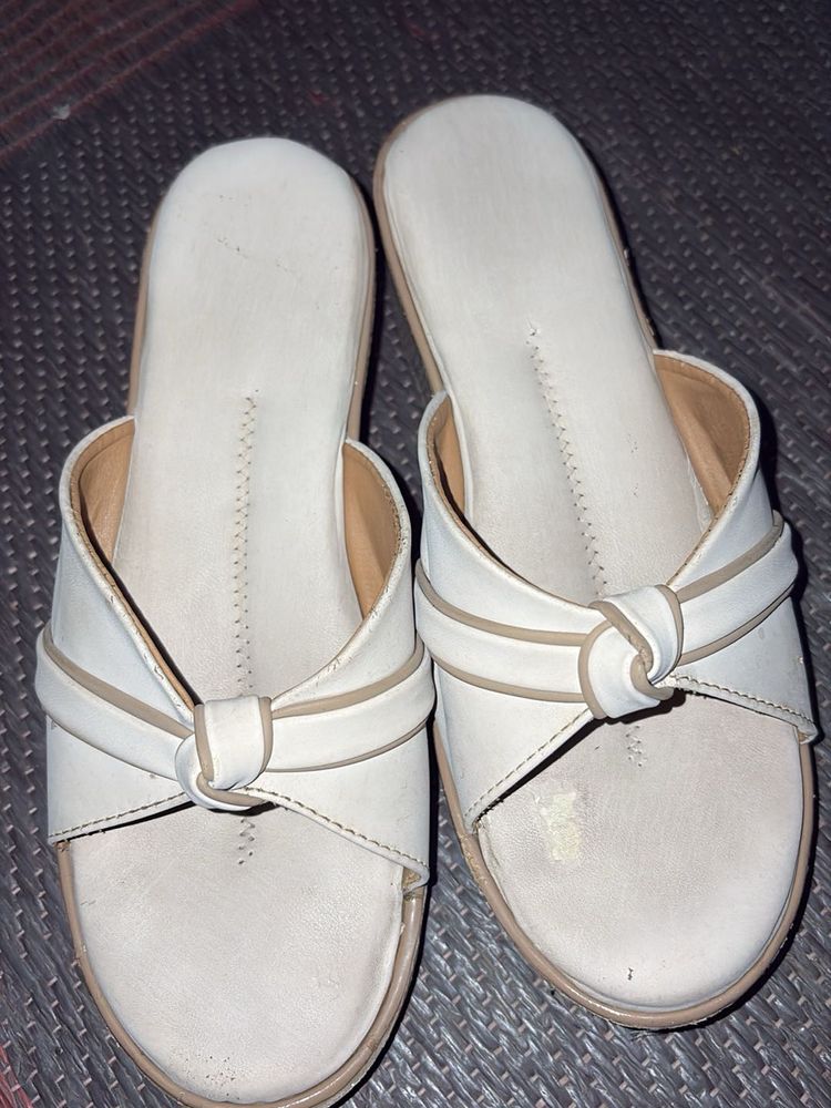 Comfortable beige Slip-On Sandals