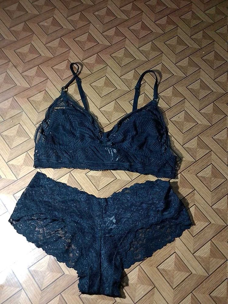 Black Lace Lingerie Set