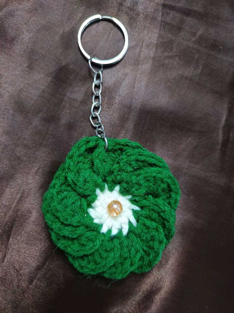 crochet flower keychain