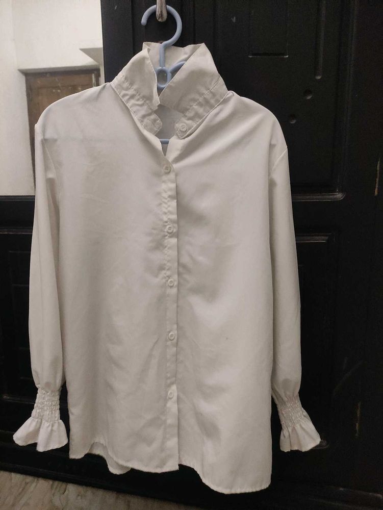 Elegant White Collared Shirt