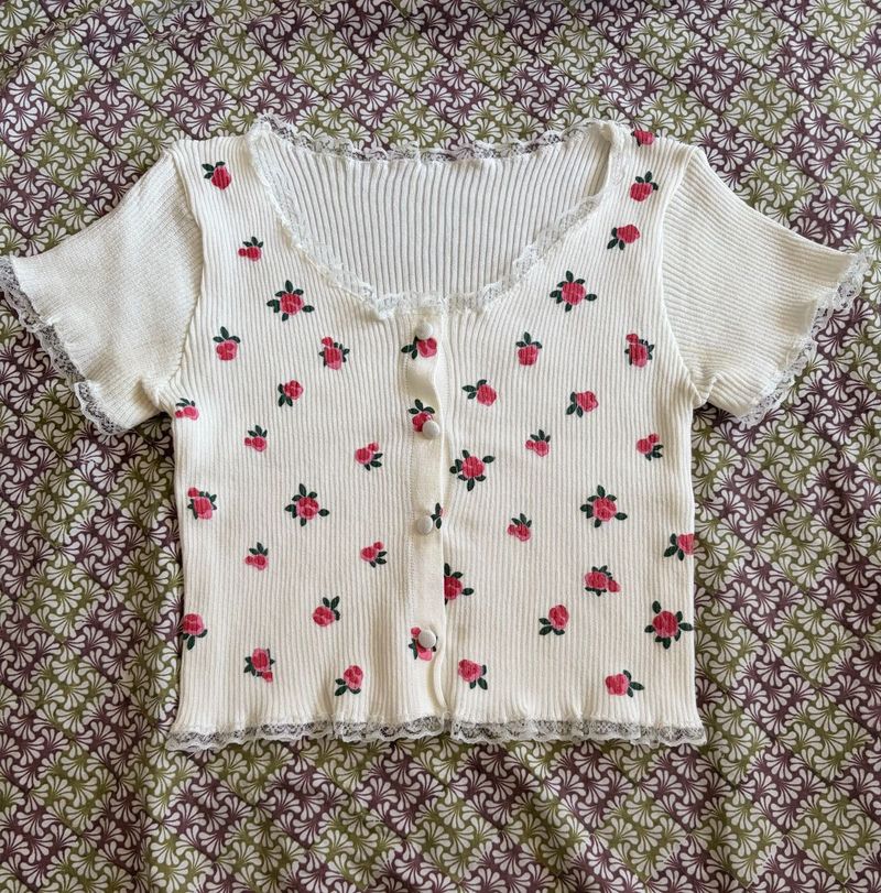 Cute Floral Button-Up Cropped Top