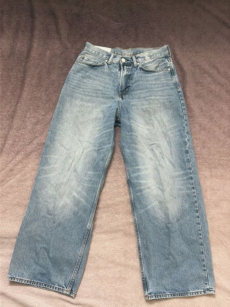 Light Wash H&amp;M baggy Jeans