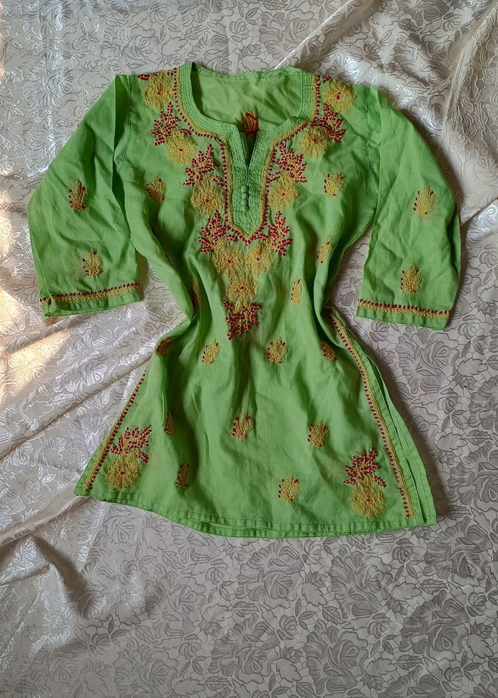 Lucknowi Short Kurti