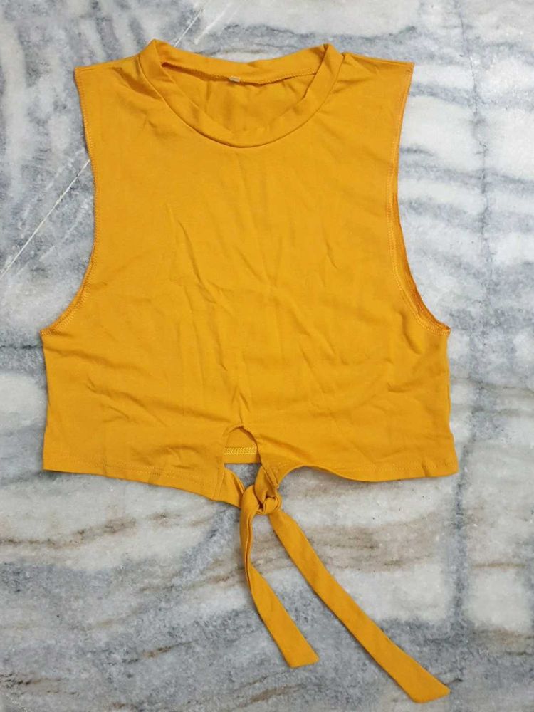 🐥Mustard Sleeveless Crop Top