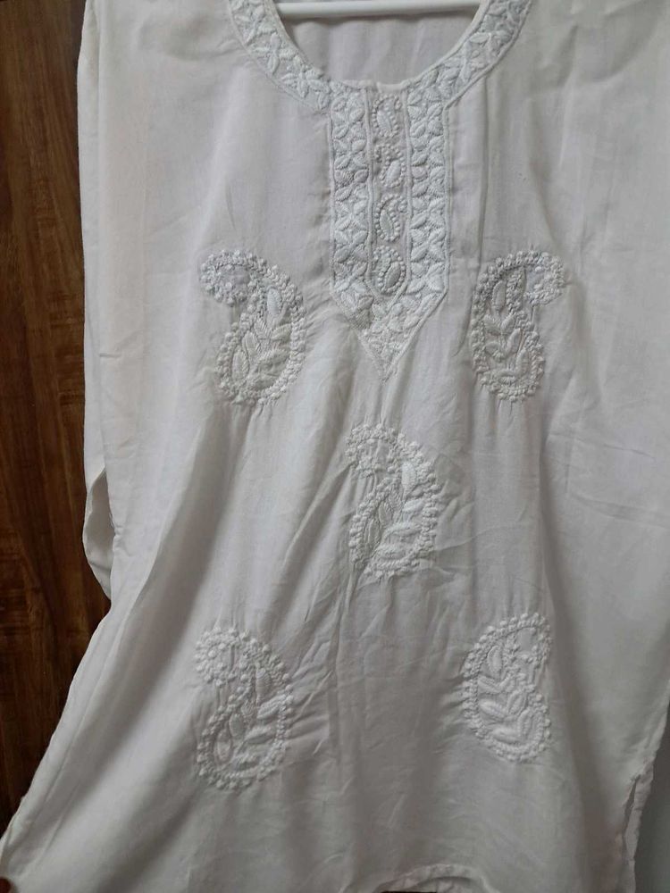 White Embroidered Kurta