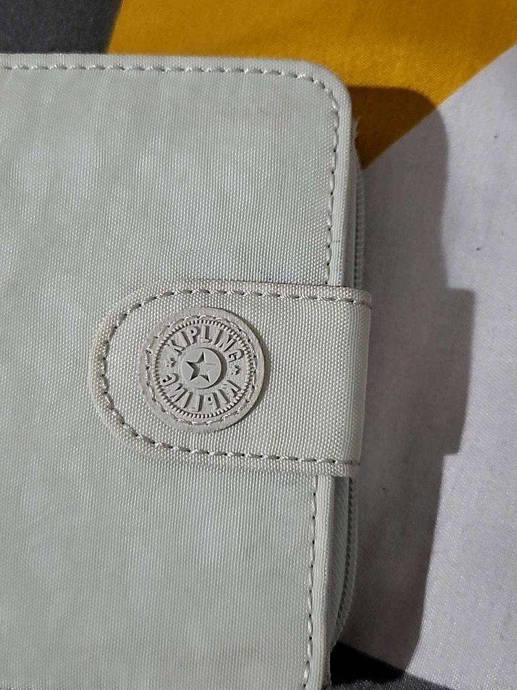 Kipling Wallet - off white