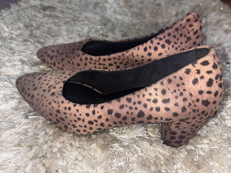 Stylish Leopard Print Heels