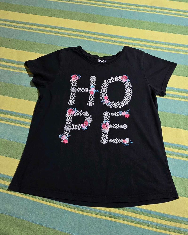 2 T-shirts at the price of 1