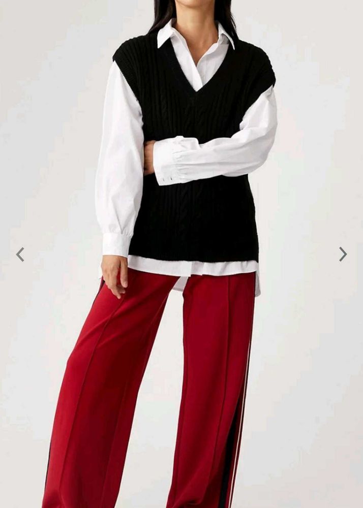 M&amp;S Loose - Fit Highrise Pleated Trousers